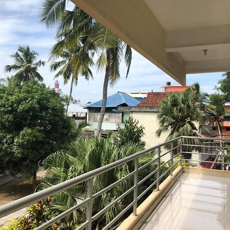 Sandy Beach Hotel Thiruvananthapuram Екстериор снимка